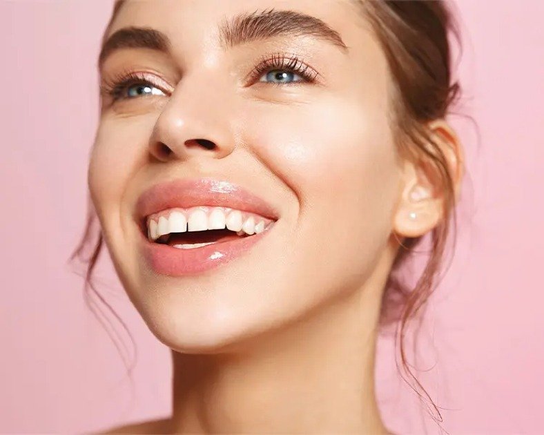 Happy NEOVA users sharing powerful skin transformation stories