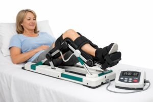 Continuous passive motion machine gently moving a patient’s knee to support post-surgery joint recovery and mobility rehabilitation.